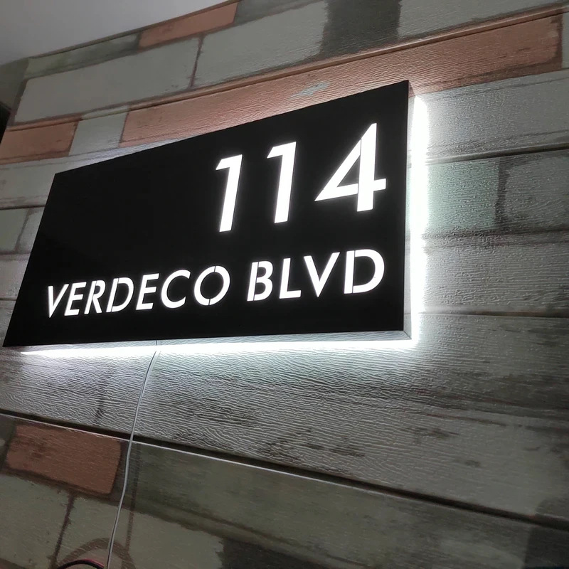 Custom Carved LED Acrylic Door - Home Decor Nearby avaliação e preço